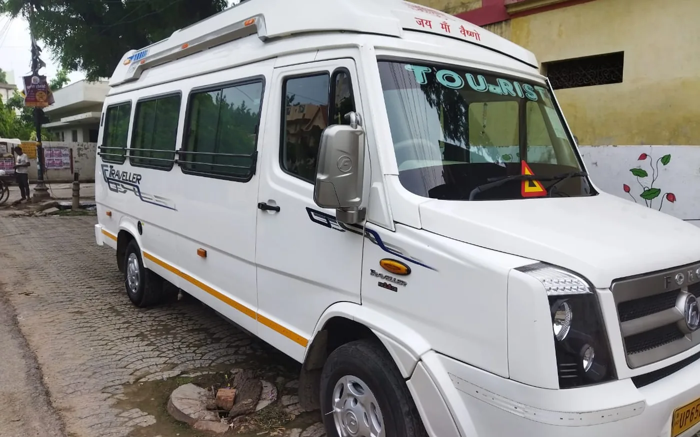 Tempo Traveller (12 Seater) available for rent in Varanasi